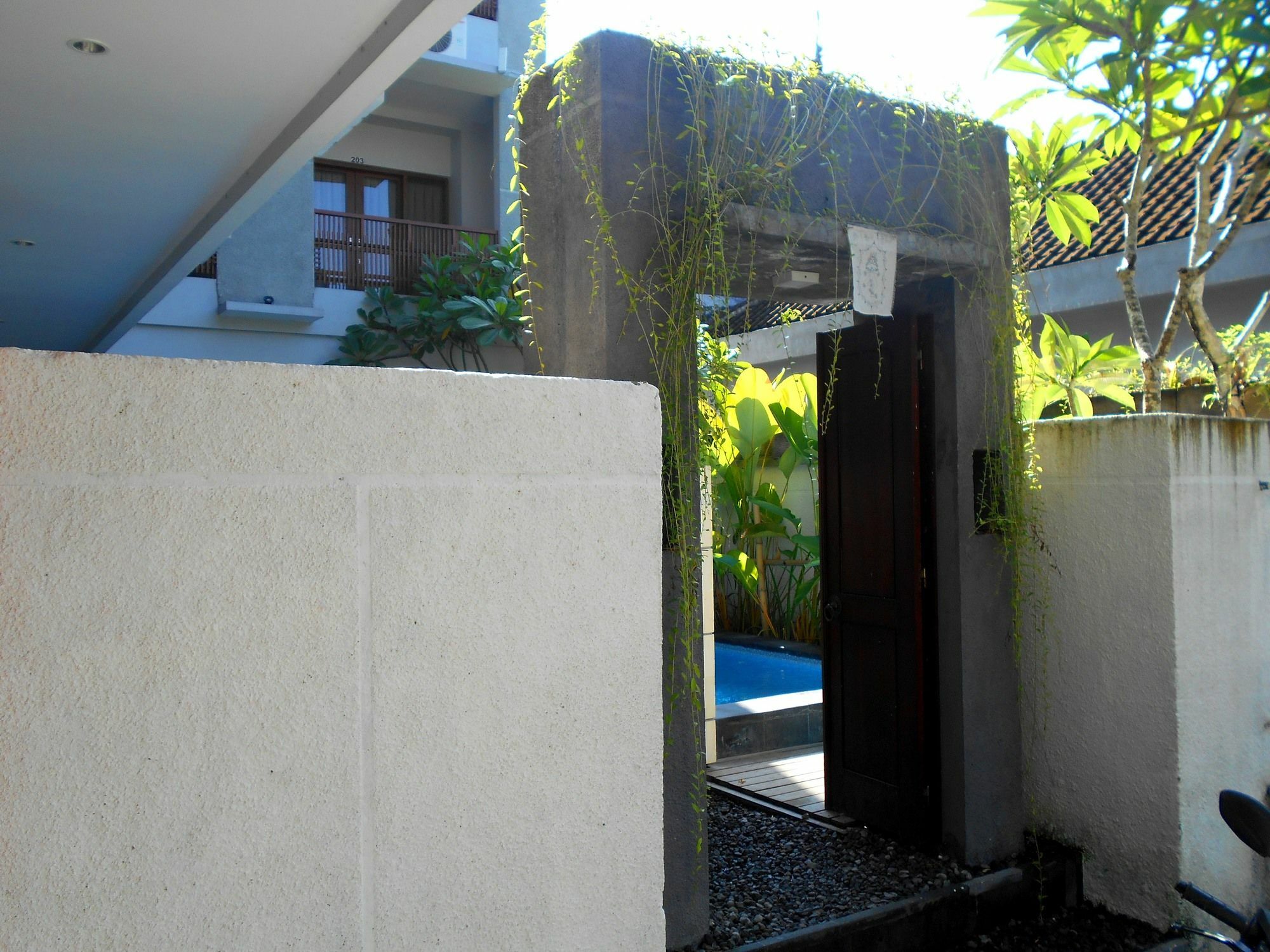 Reddoorz At Kerobokan Seminyak 2 Dış mekan fotoğraf